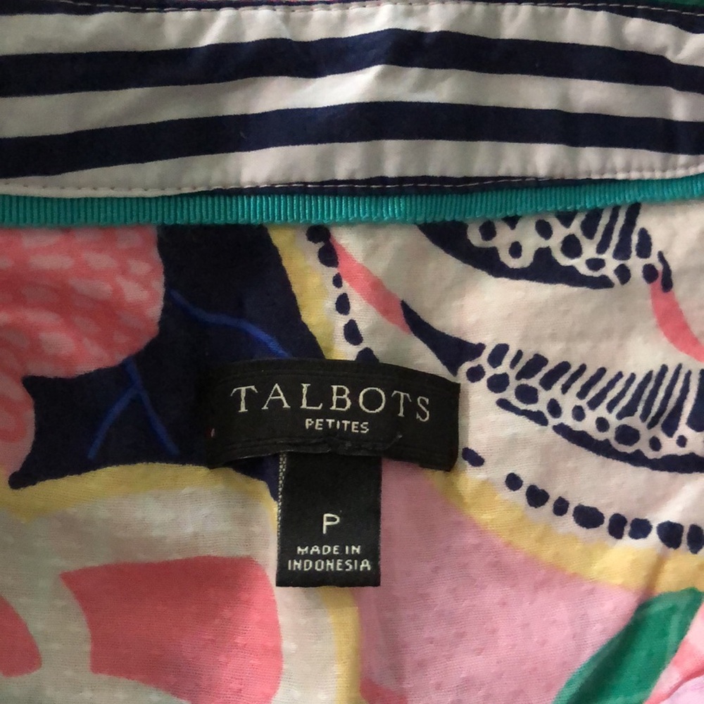 Like new! - TALBOTS 100% Cotton Floral Print V-Neck Blouse - Picture 2 of 10